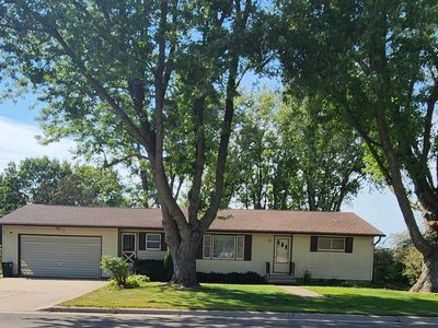 25 4th Ave NW, Elgin, MN, 55932