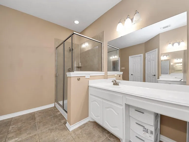 706 River Delta Ln — Photo 45