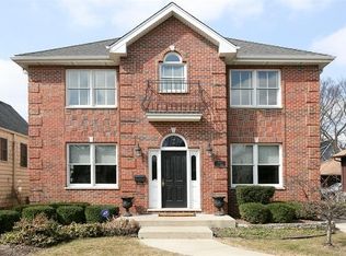 3900 Lawn Ave, Western Springs, IL