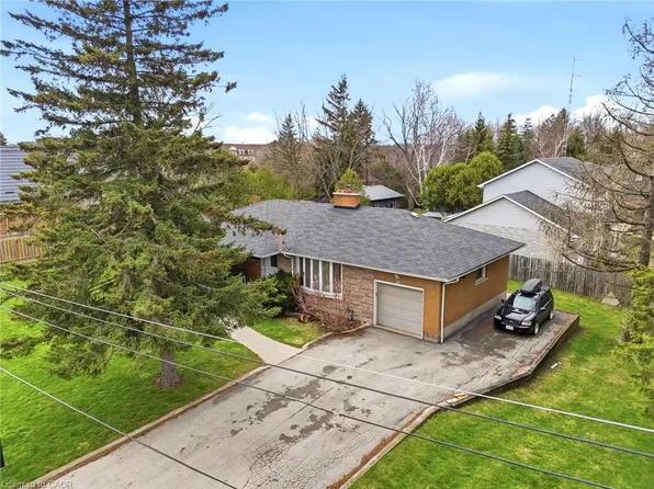 13 Westview Cres, Hamilton, ON L8B 0E4