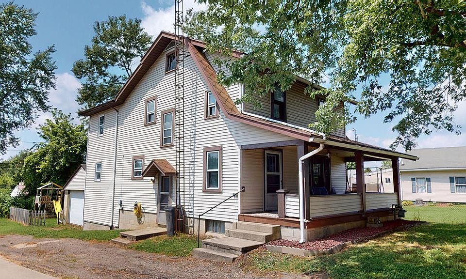 1st image of 837 Lenox Ave