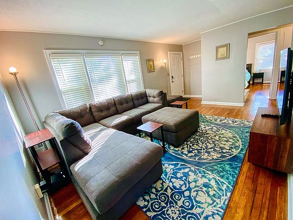 4th image of 8604 W 57th St