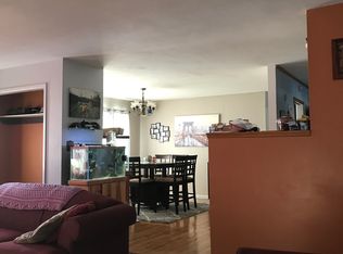 328 La Paloma Dr, Rawlins, WY 82301