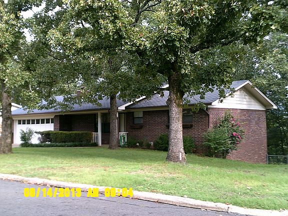 2nd image of 208 Ironwood St
