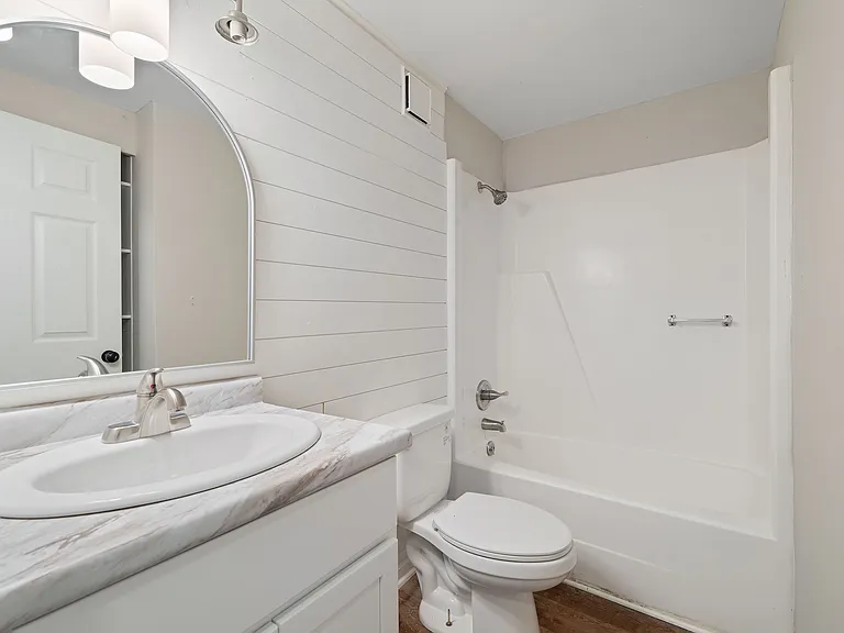Bay Vista — Photo 18