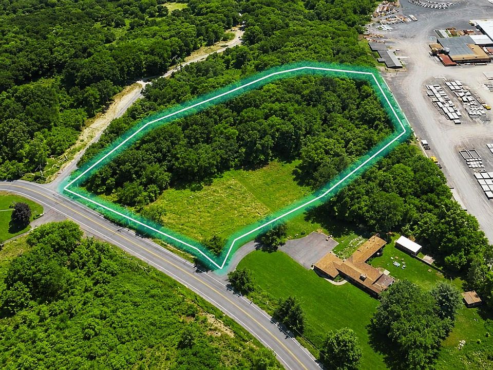 1st image of Ulster Landing Road