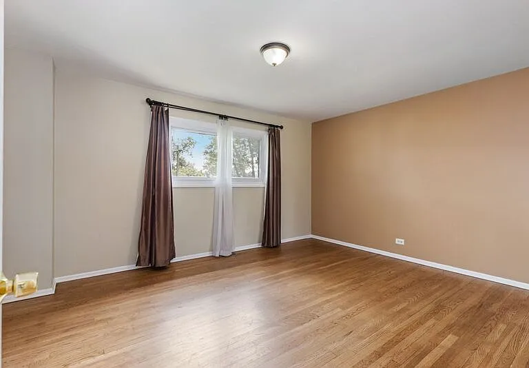 1003 S Finley Rd — Photo 11