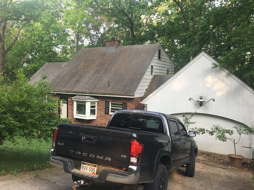2nd image of 16 Woodland Park Dr