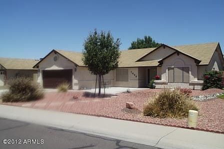 2nd image of 7048 W Cinnabar Ave