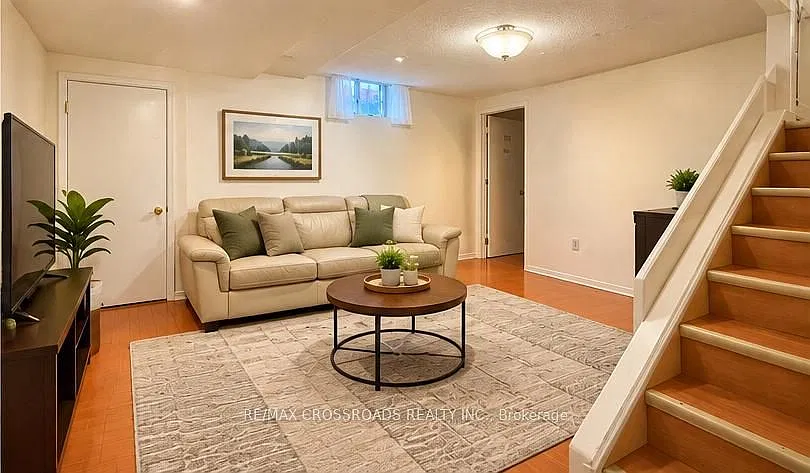 2 bed, $1,600 — Photo 2