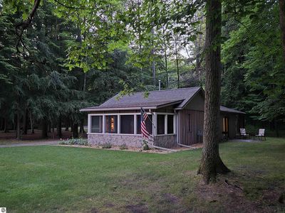 8604 Deadstream Rd, Honor, MI, 49640