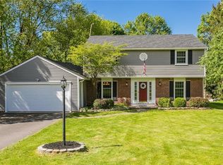 50 Lookout View Rd, Fairport, NY 14450