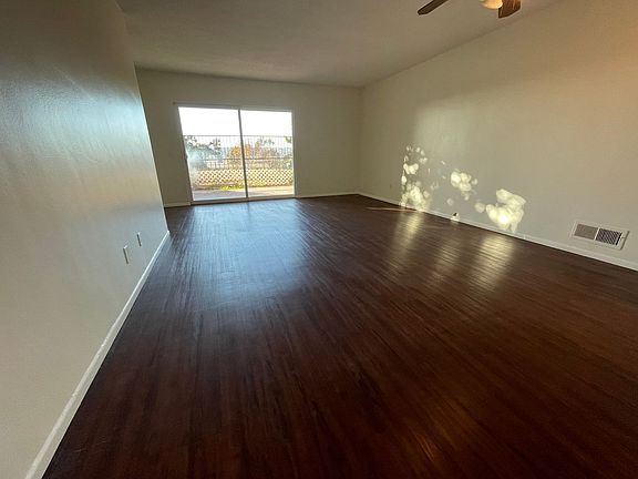 5th image of 224 S El Camino Real #224-A