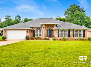 7513 N Lake Dr, Daphne, AL 36527