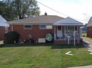 31530 Royalview Dr, Willowick, OH 44095