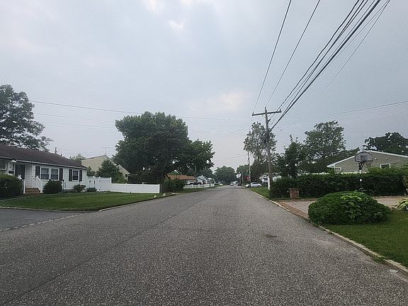 5th image of 85 Heyward St
