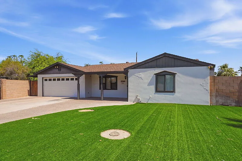 3 bed, 2.0 bath, 1386 sqft, $2,895 — Photo 3