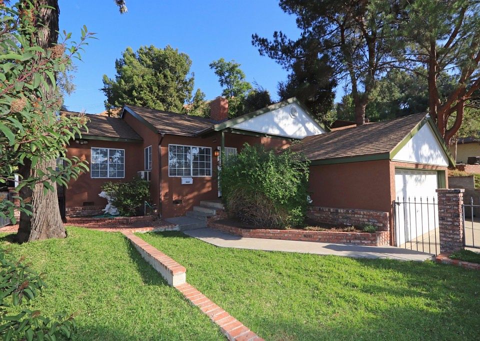1st image of 9813 Glenhill Dr