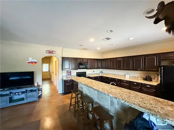 3322 Cullen Trl, College Station, TX 77845