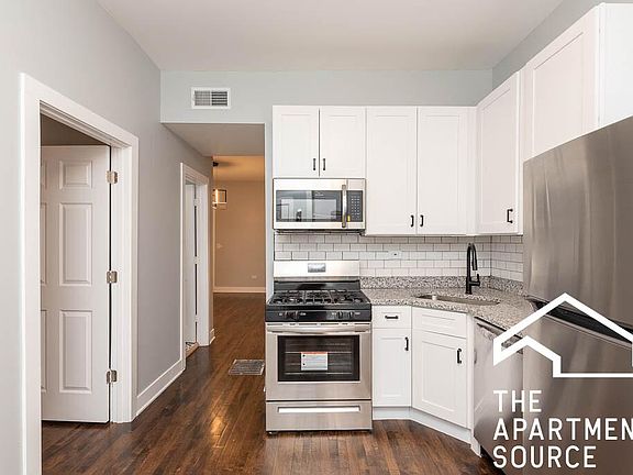 5th image of 1920 N Wilmot Ave #3