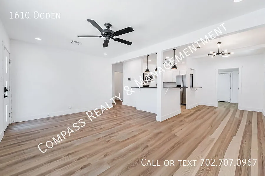 4 Bedrooms 2 full kitchens Section 8 Approved! — Photo 3