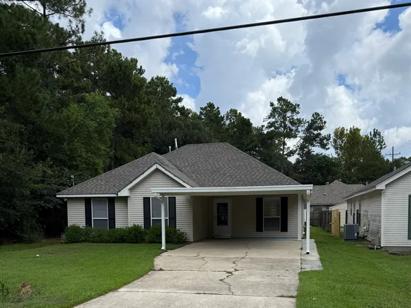 613 Chevreuil St, Mandeville, LA 70448
