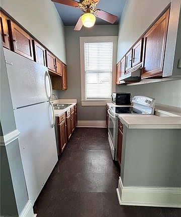 5th image of 546 Verret St