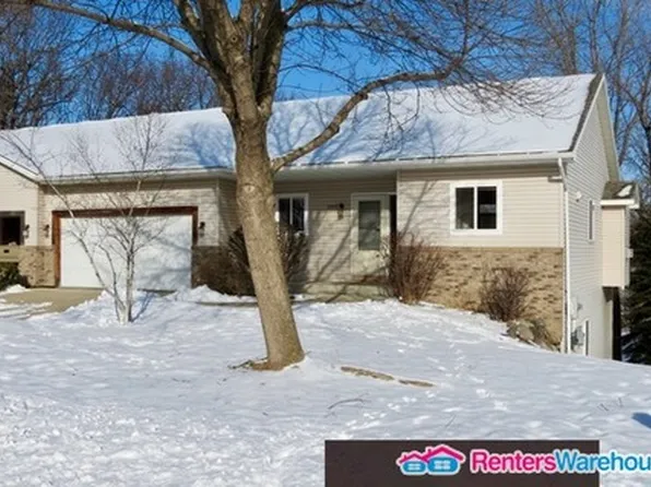 2051 Vienna Ln, Eagan, MN 55122