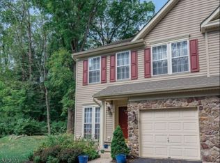 12 Village Ln, Sparta, NJ 07871