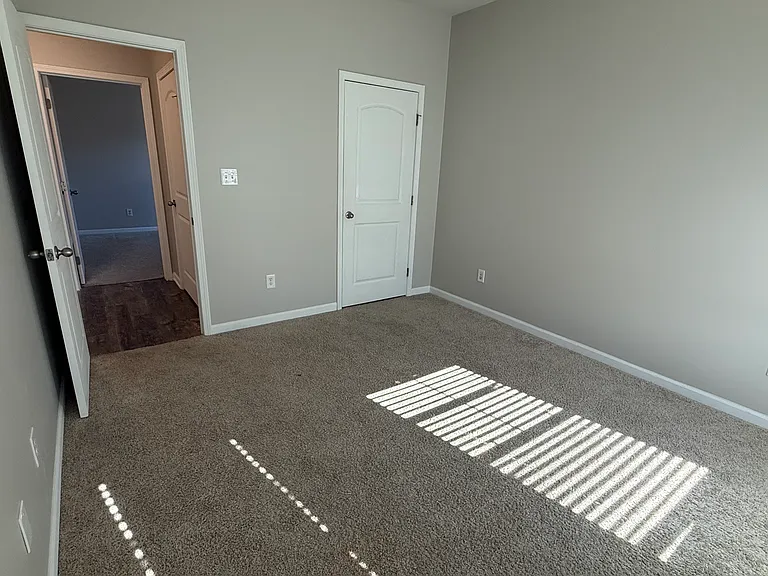 115 Creek Ridge Dr — Photo 11