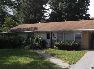 1030 Laurel Dr, Middletown, PA 17057