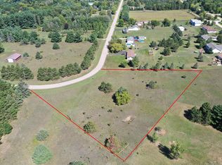 Skyview Ln #3, Waupaca, WI 54981