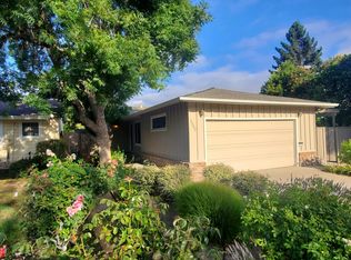 1552 Begen Ave, Mountain View, CA 94040