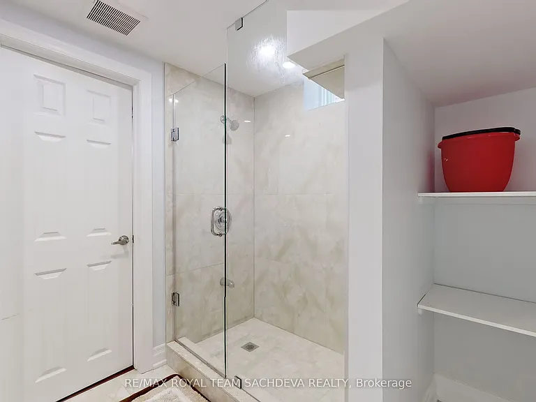 1614 Melman St — Photo 42