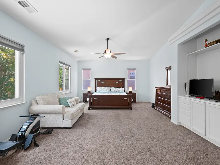 33389 Barrington Dr — Photo 26