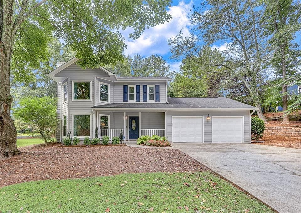 1st image of 3834 Thornhill Dr SW