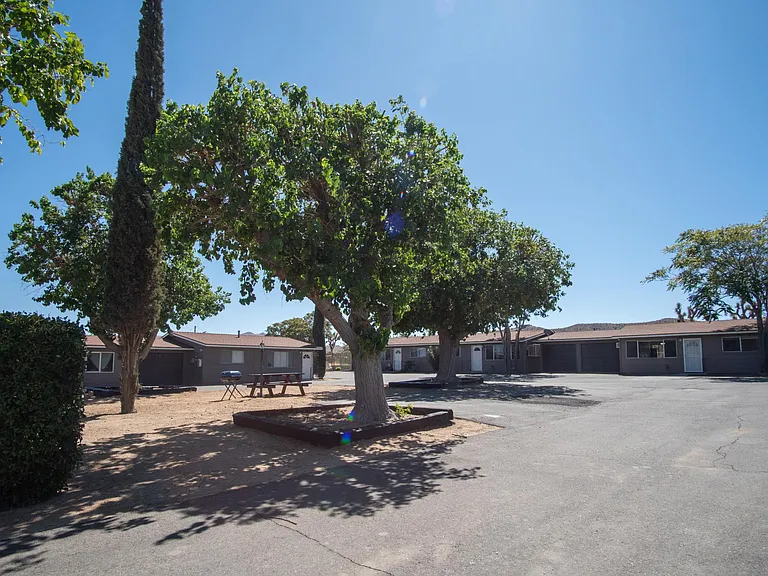 57373 Yucca Trl — Photo 15