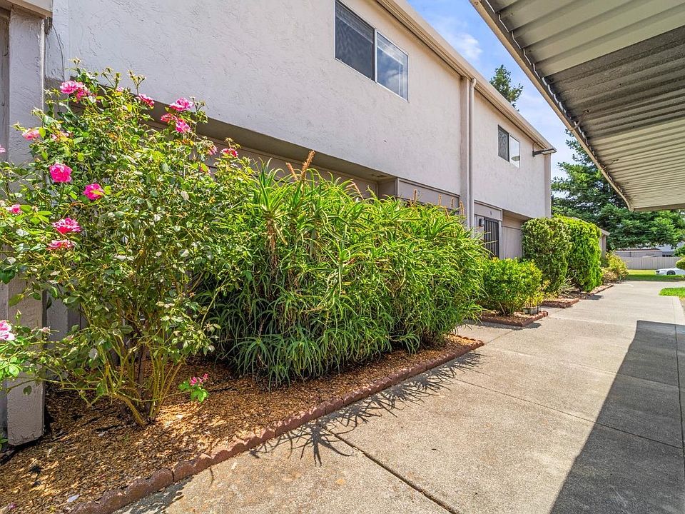 1st image of 17 El Cerrito Ct