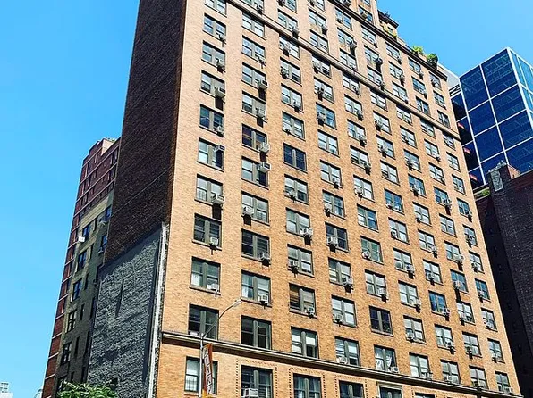 433 W 34th St APT 5A, Manhattan, NY 10001