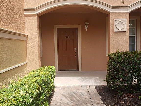 2nd image of 9621 Spanish Moss Way Unit 3812