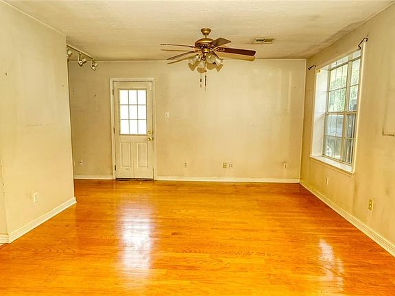 4th image of 336 Courville Dr