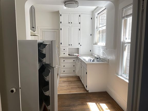 4th image of 1478 18th Ave #2