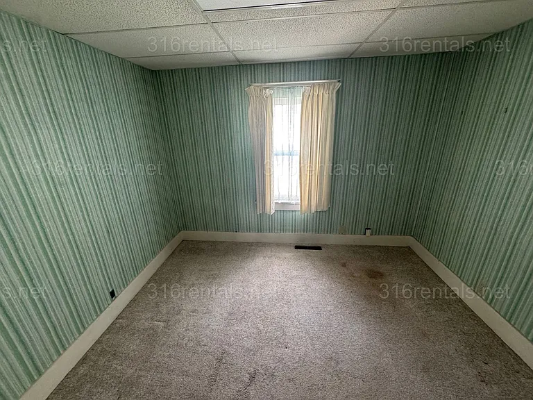 301 Old Main St — Photo 6