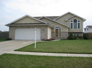6817 157th Ln, Lowell, IN 46356