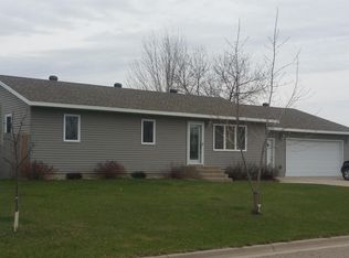 1209 6th St SW, Wadena, MN 56482