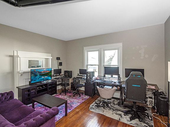 2nd image of 406 Williams St