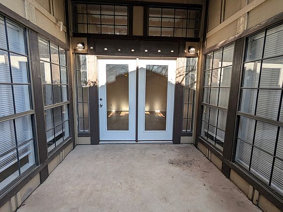 3rd image of 1723 Utah Ave #1723