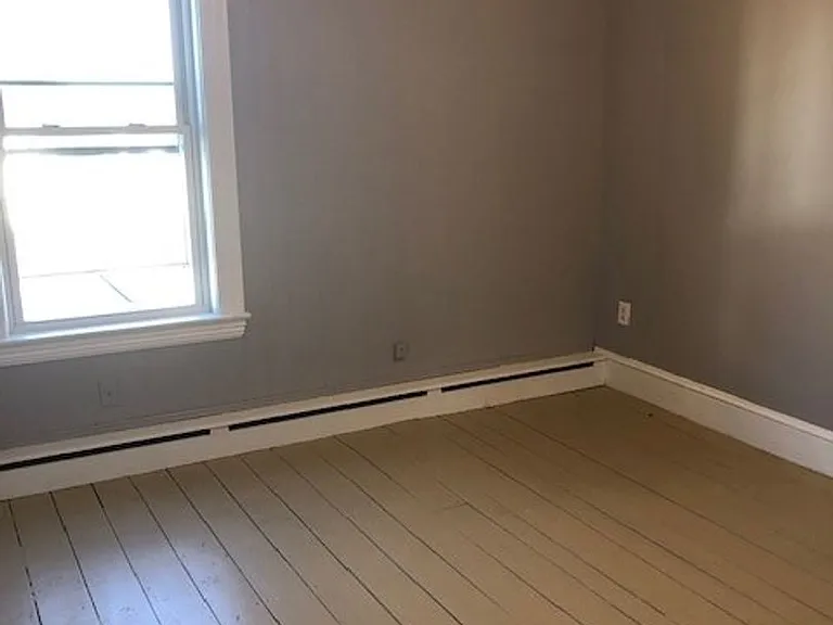 53 Pool St #101 — Photo 4