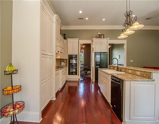 3rd image of 15556 Old Magnolia Ct