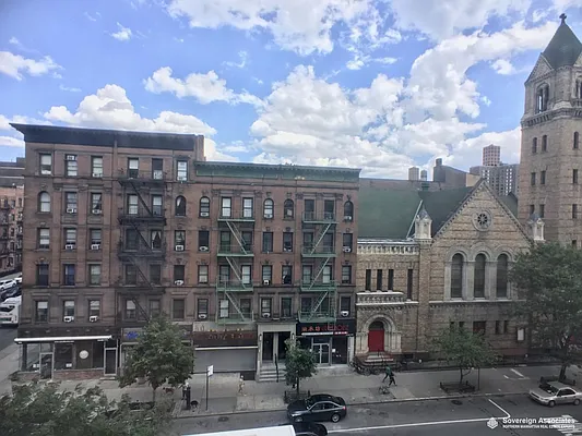 Rented by Sovereign Associates | media 18